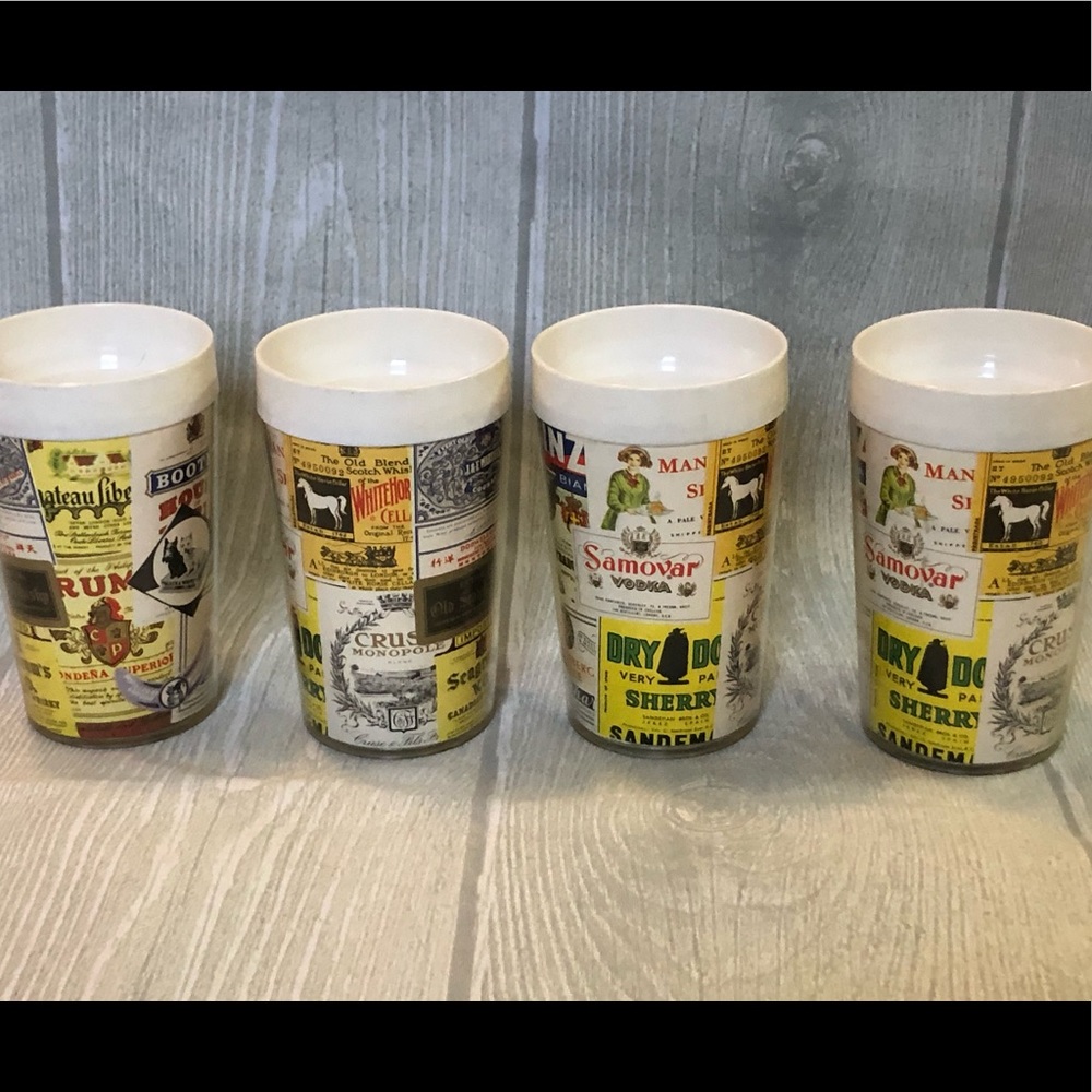 Vintage hard plastic juice glasses. Set of 4